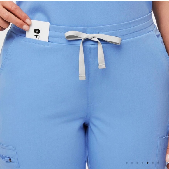 Figs Kade Cargo Scrub Pants - Picture 8 of 10